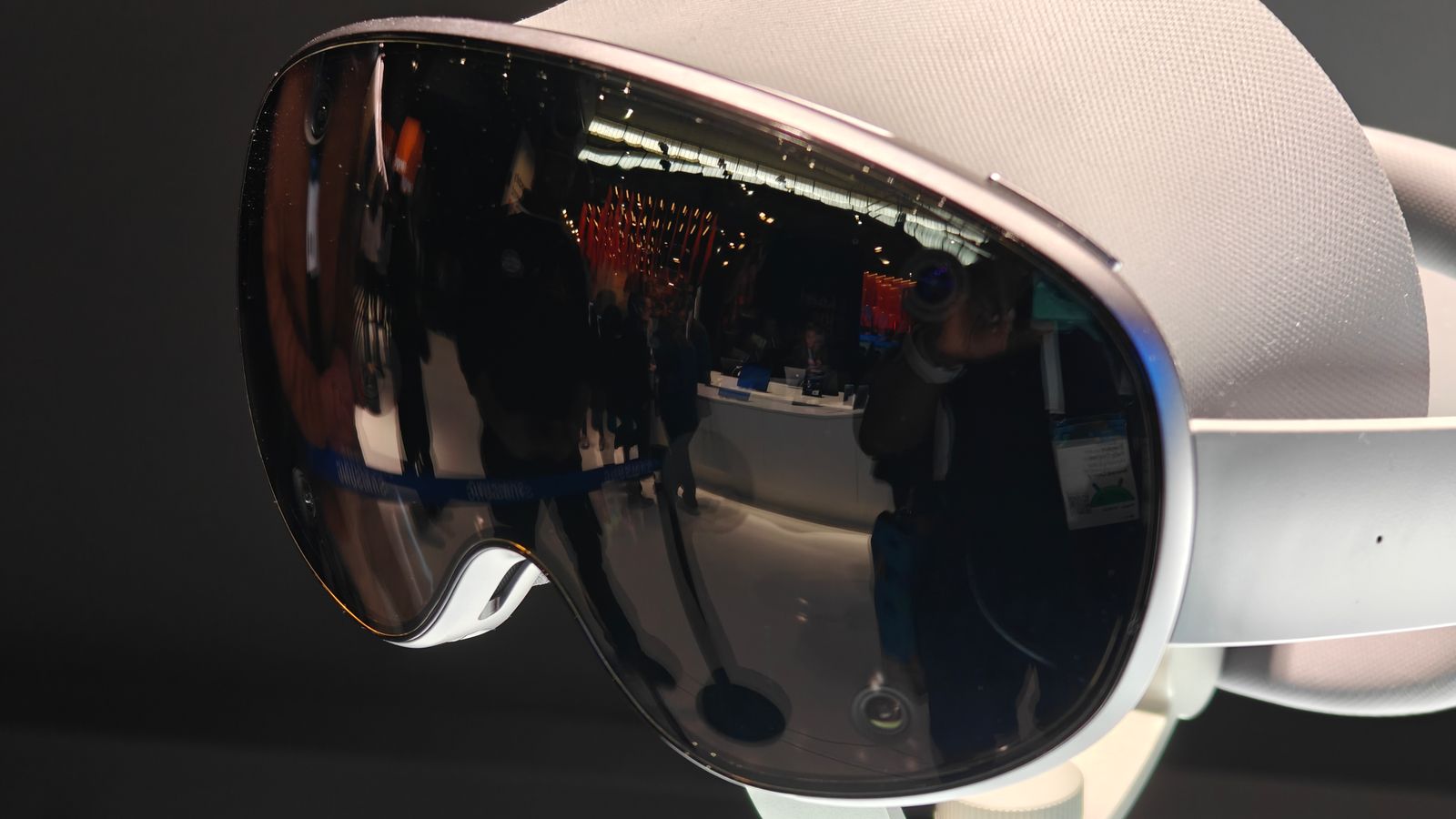 We may finally know Samsung Project Moohan's price and launch date