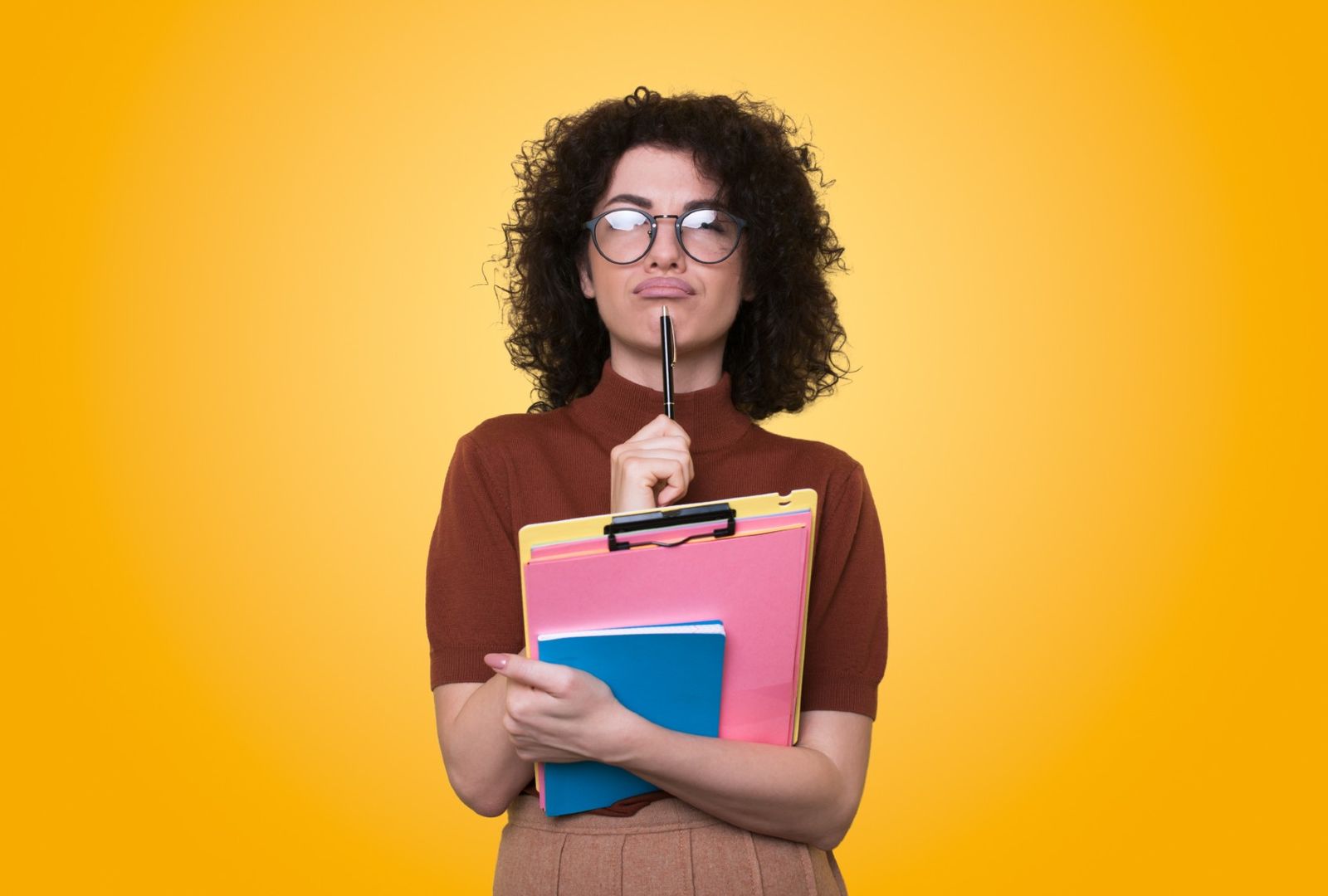 Writing by hand!?: Teachers are going old-school in the fight against AI