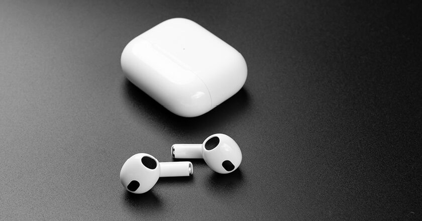 AirPod Pro 3 translation feature blocked in the EU | TahawulTech.com