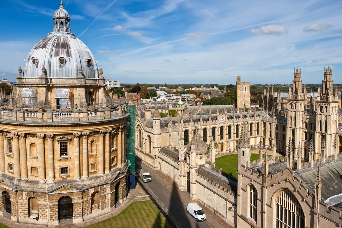 Oxford University encourages students to use ChatGPT as it gives away free access