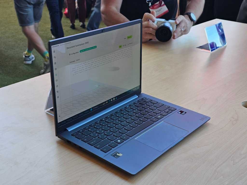 '100 times faster than human thought.' Meet the Snapdragon laptop built for agentic AI