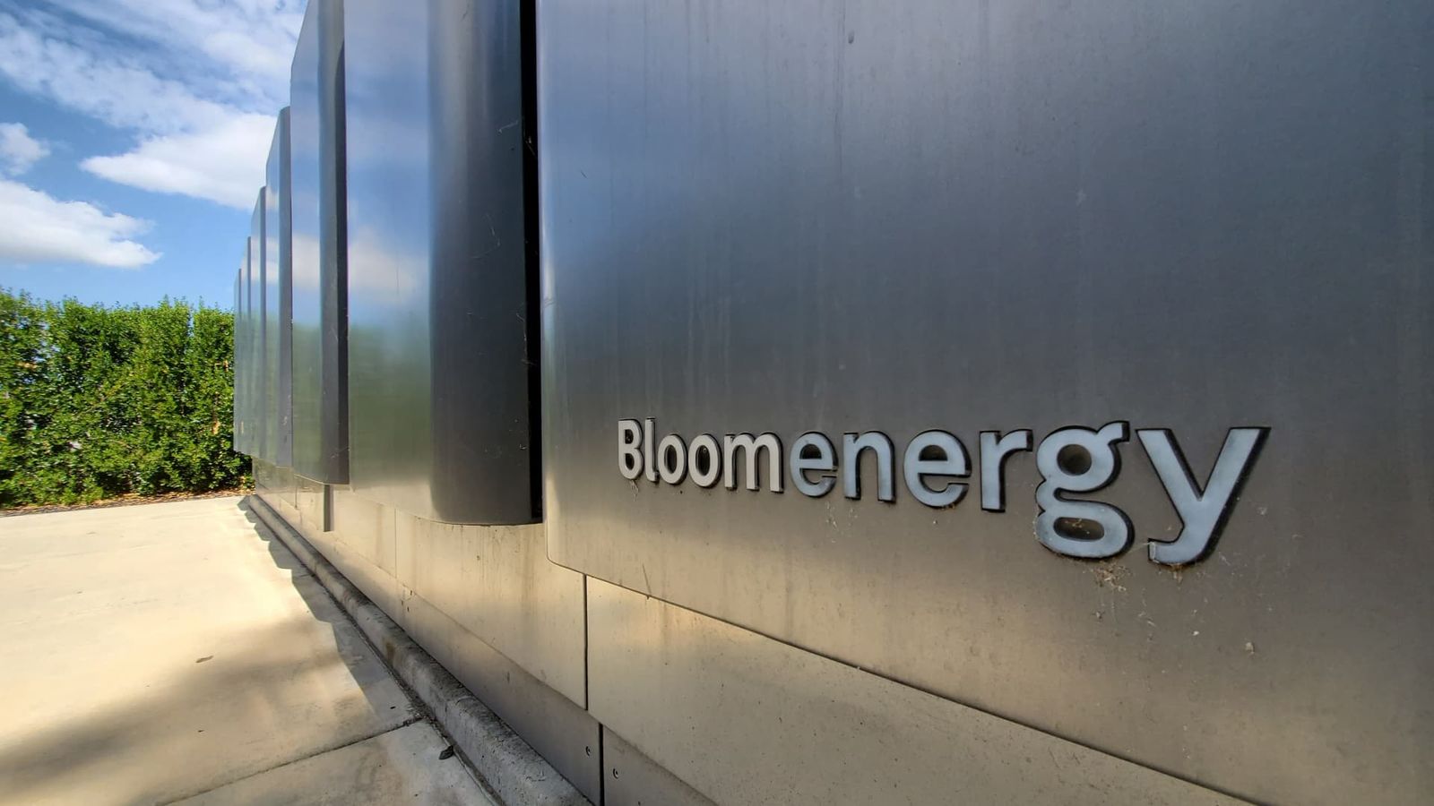 Bloom Energy soars more than 20% on deal with Brookfield to put fuel cells in AI data centers