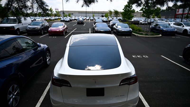 Tesla posts bigger than expected drop in earnings despite record sales | CNN Business