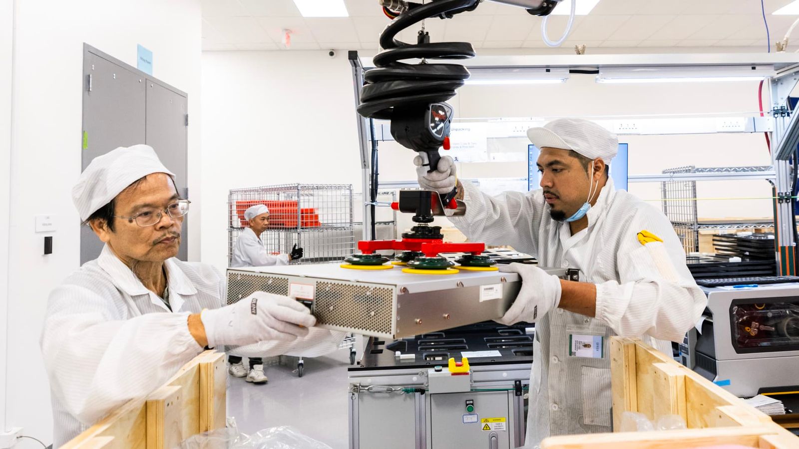 Apple begins shipping American-made AI servers from Texas