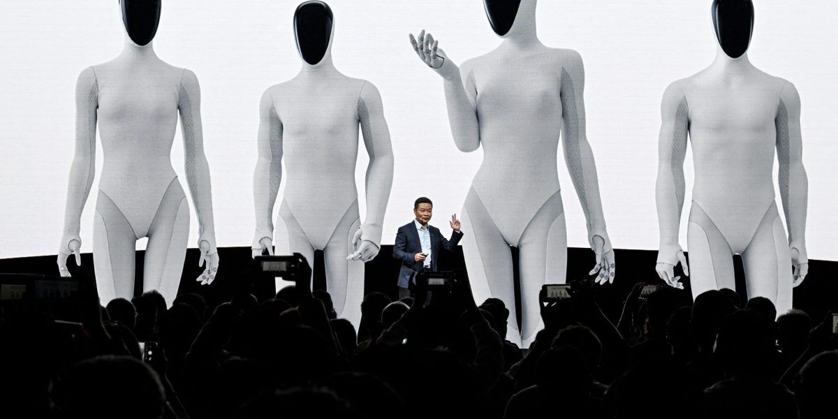 China’s robots—from 'factory brains' to vacuums that can pick up your socks—are crushing the competition | Fortune