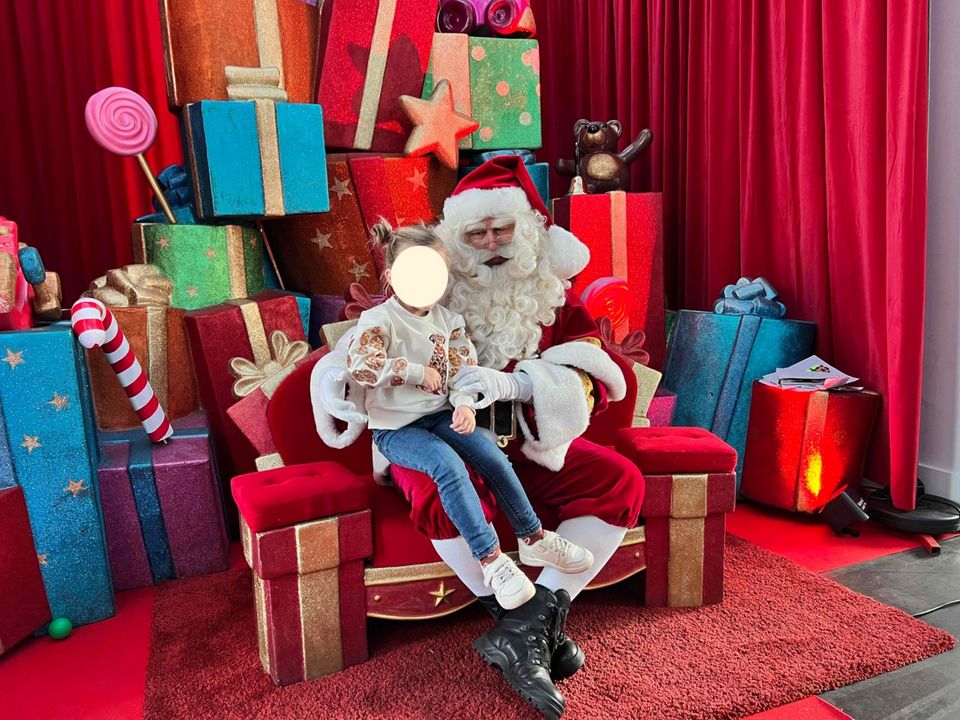 Exclusieve pakjesboog met troon: dé ontvangstruimte voor Sint en Kerstman