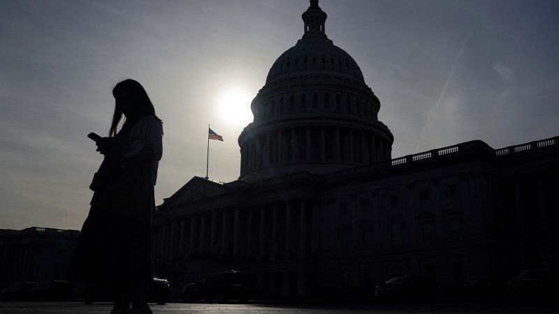 Trump says he’ll sign executive order blocking state AI regulations, despite safety fears | CNN Business