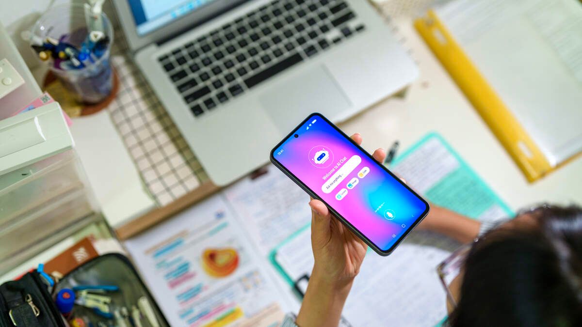 Nearly 3 In 10 Teens Say They Use AI Chatbots Every Day | WBZ NewsRadio 1030