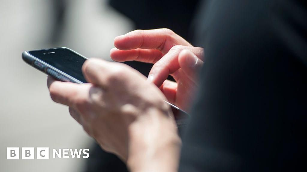 University of Sussex study looks into AI therapy chatbots