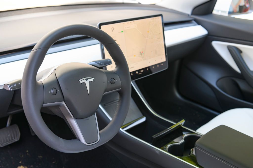 Tesla will only offer subscriptions for Full Self-Driving (Supervised) going forward | TechCrunch