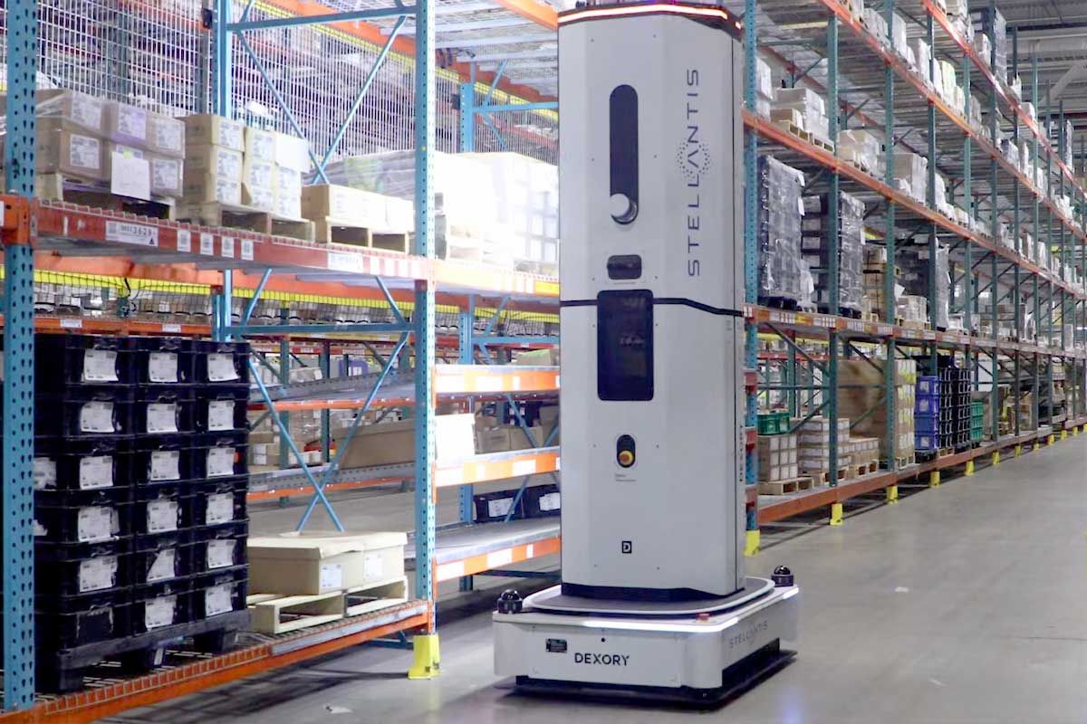 Stellantis invests in AI-powered robots for its factories: it does in 90 minutes what a human does in 1 month - ItalPassion