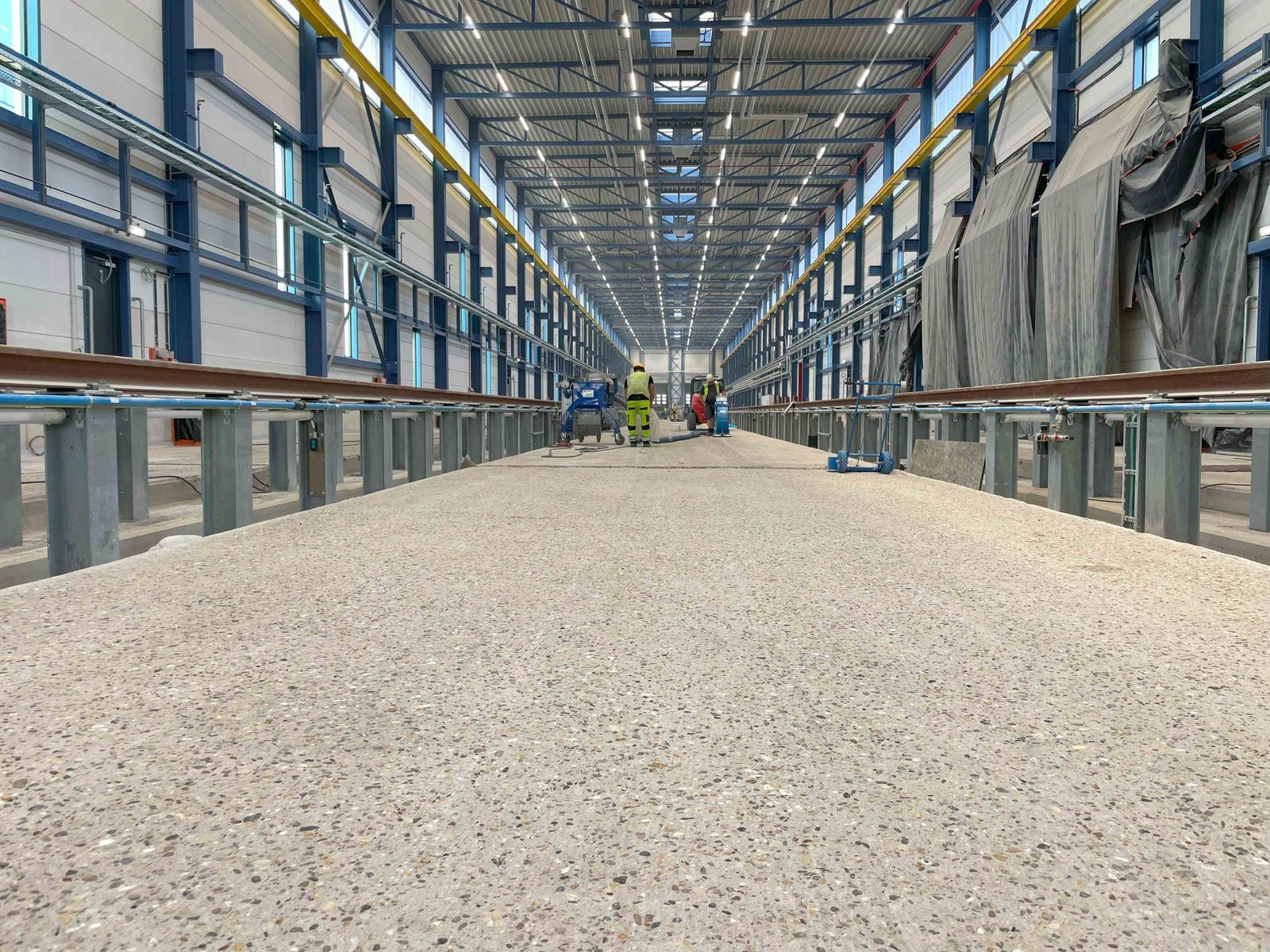 Kogelstralen betonvloer als oppervlakte voorbereiding