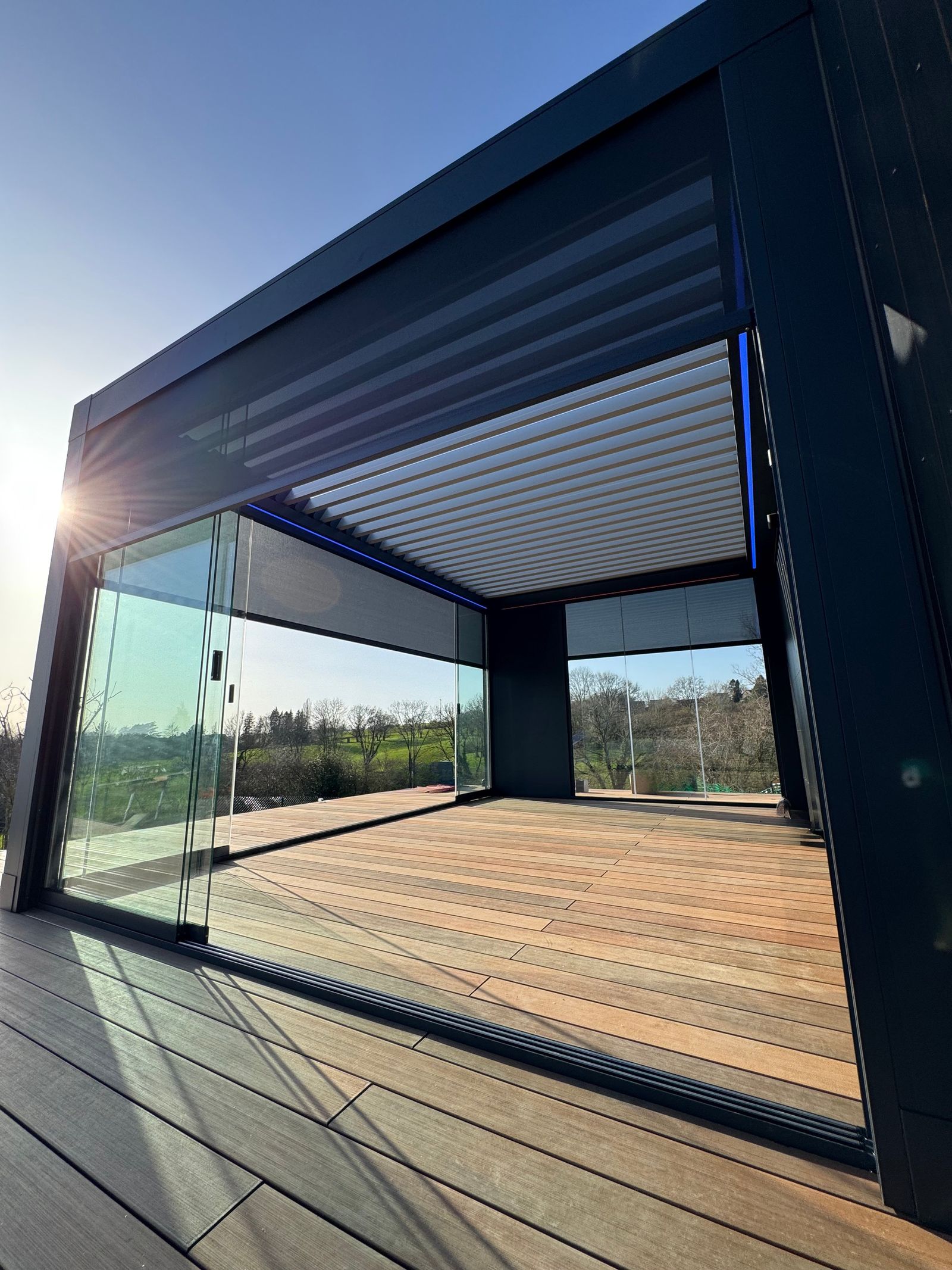 RGBW verlichting - schuifwanden en screens - creeër uw outdoor Room met Atrox 