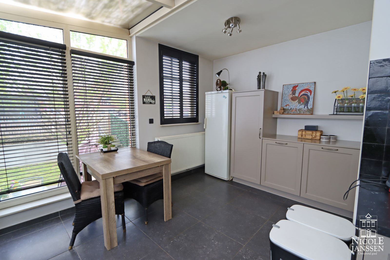 10 Nicole Janssen huis te koop - Slachthuisstraat 29 te Maaseik (keuken foto 5)_bewerkt-1.jpg