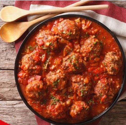 Gehaktballetjes in tomatensaus