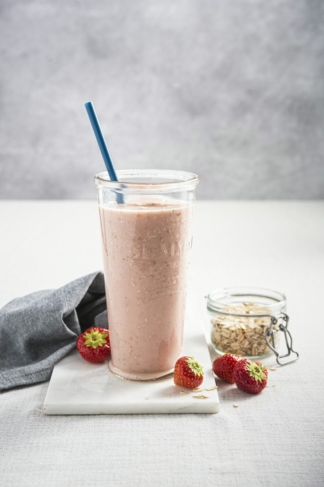 Smoothie on the go met aardbei en havermout – Fritel