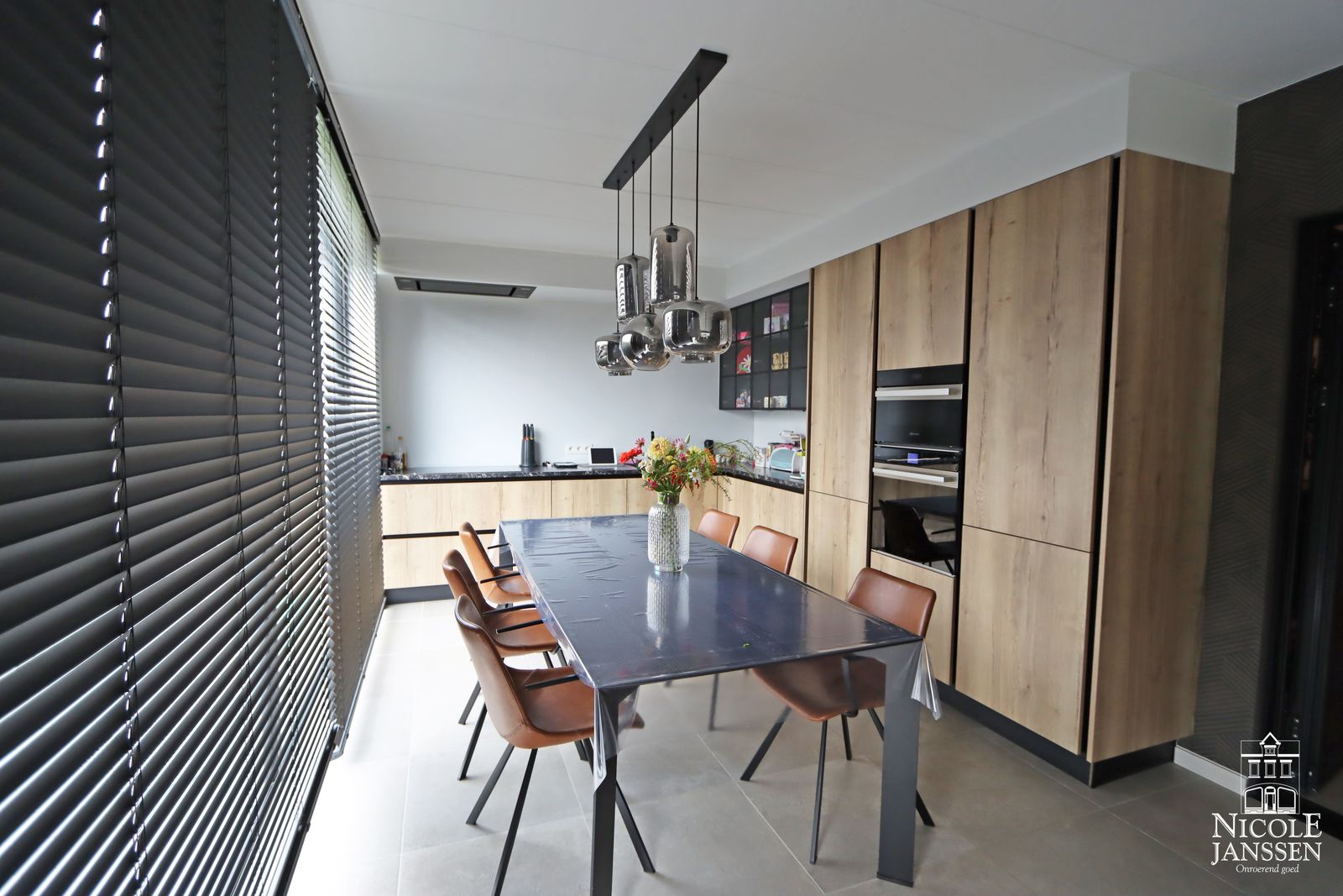 16 Nicole Janssen huis te koop te Borgloon Lambertusstraat 164 (keuken)_bewerkt-1.jpg