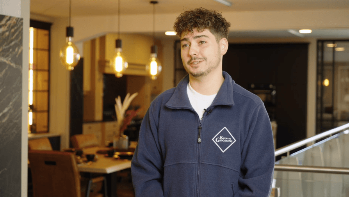 Bedrijfskleding van Vaneylen: Al vele jaren een betrouwbare partner voor Goossens Keukens