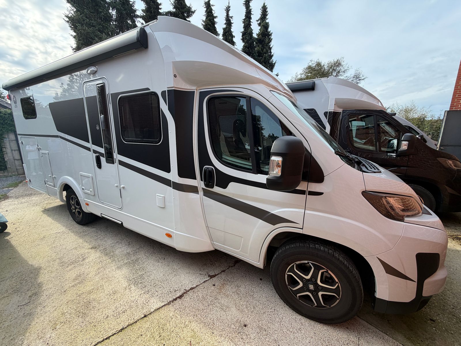 Sunlight T67 Adventure automaat camper te koop