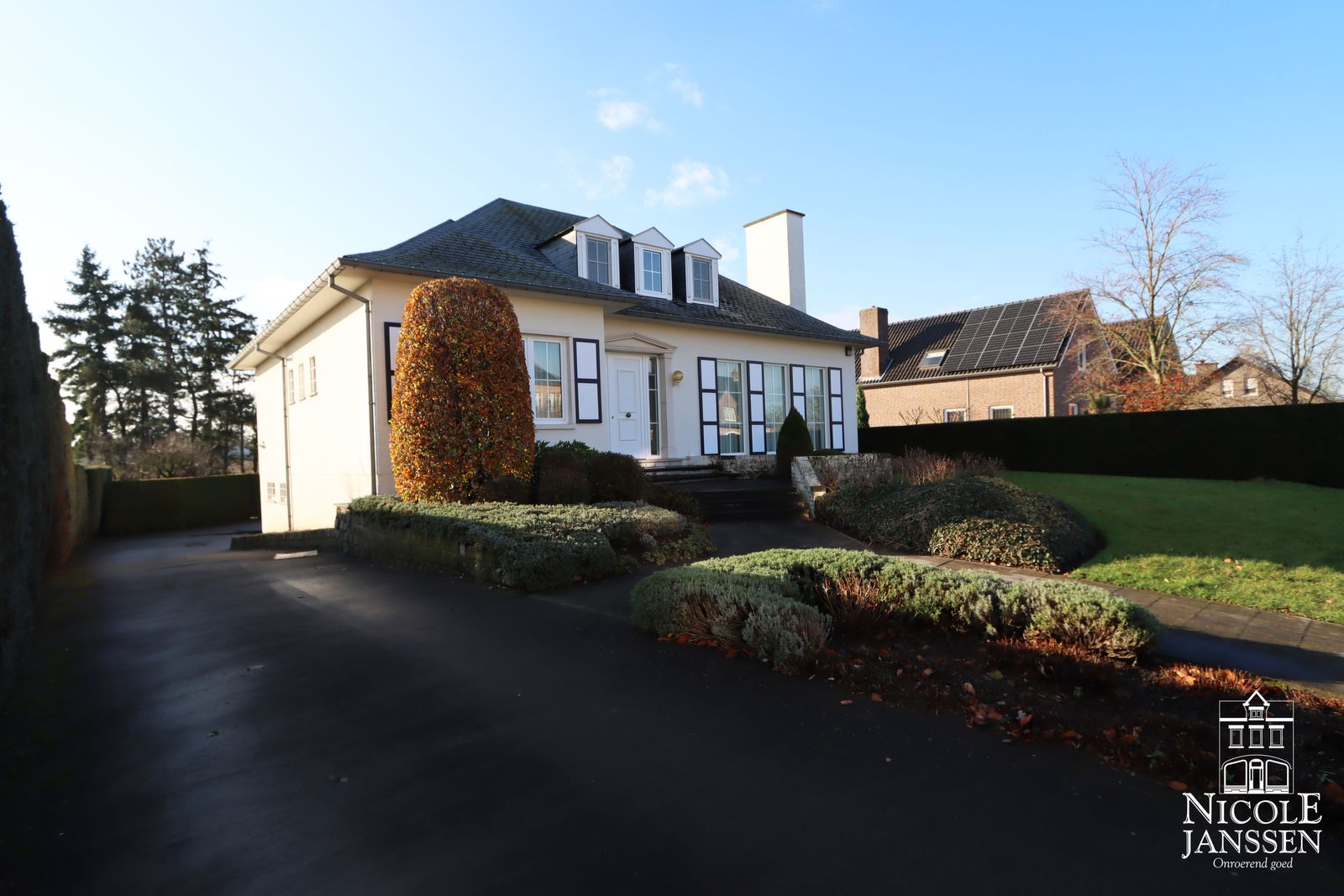 21 Nicole Janssen - huis te koop - Javanastraat 50 te Aldeneik - voorzijde2.jpg