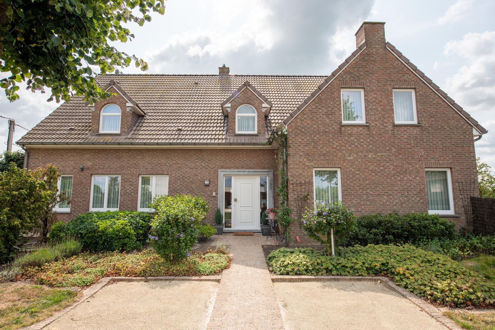 Hoe kies je het juiste glas voor je ramen? Ontdek de perfecte match voor jouw woning