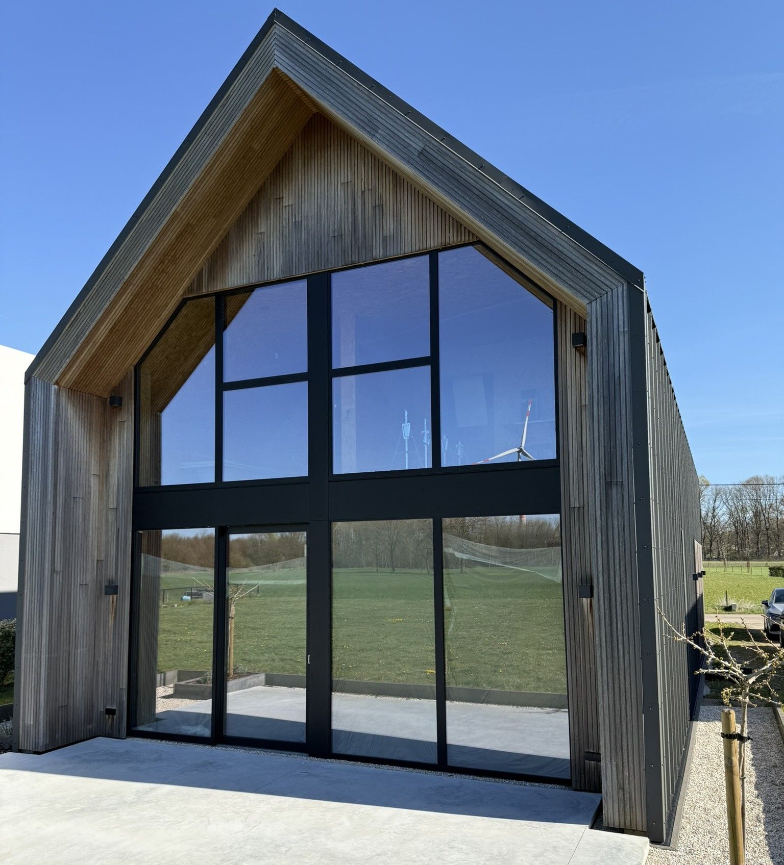 Grote glaspartijen zonder koude zones: waar zit het verschil in opbouw?