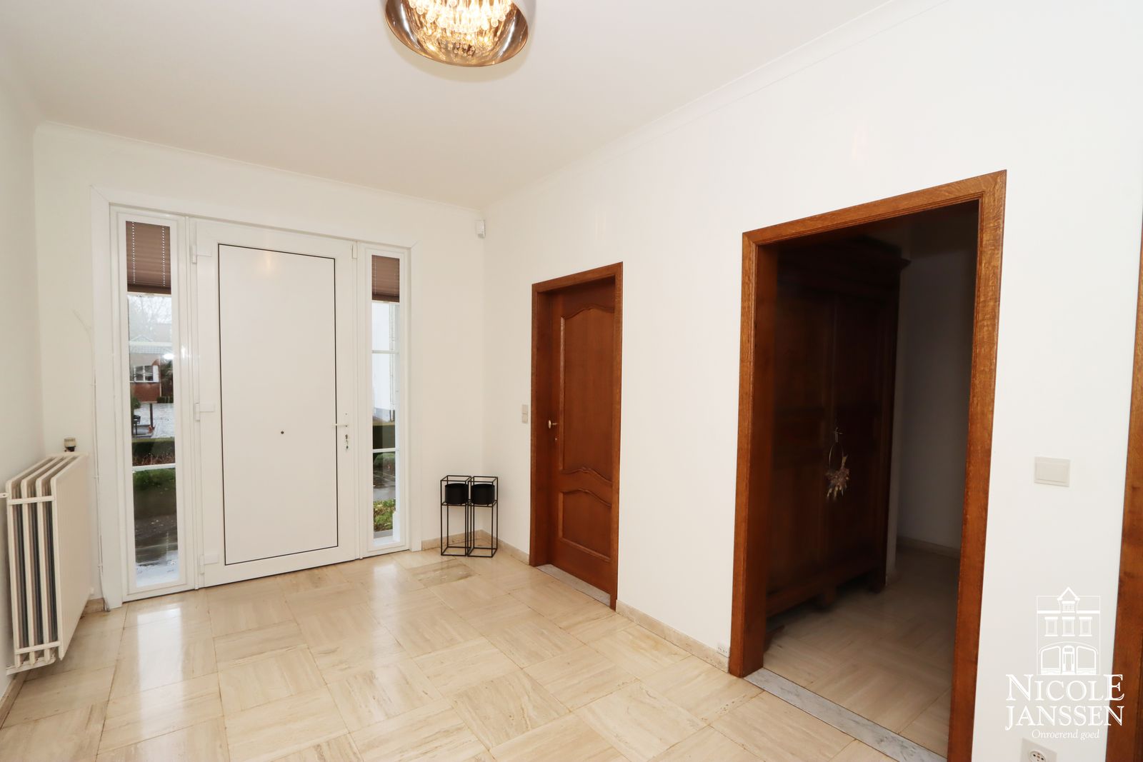 3 Nicole Janssen - huis te koop - Javanastraat 50 te Aldeneik - inkomhal.jpg