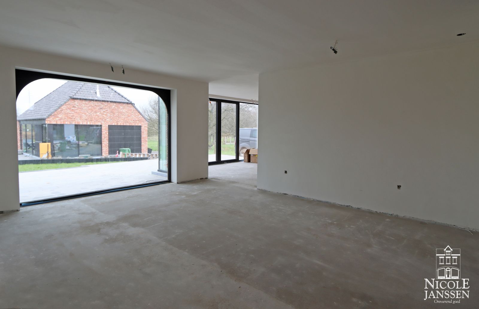 3 Nicole Janssen huis te koop te Borgloon Lambertusstraat 164 (af te werken ruimte 8 woonkamer)_bewerkt-1.jpg