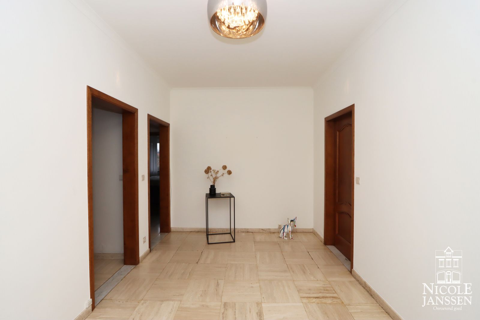 4 Nicole Janssen - huis te koop - Javanastraat 50 te Aldeneik - inkomhal2.jpg