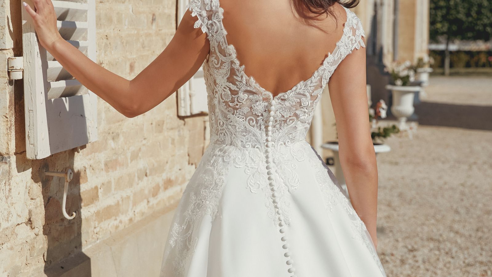 4x beautiful wedding dresses with lace