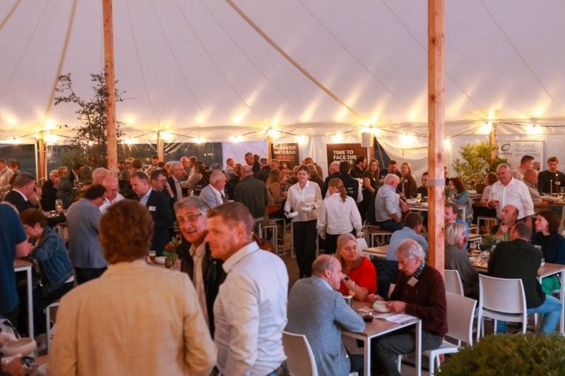 Netwerken en kennisdeling, schrijf je vandaag nog in !