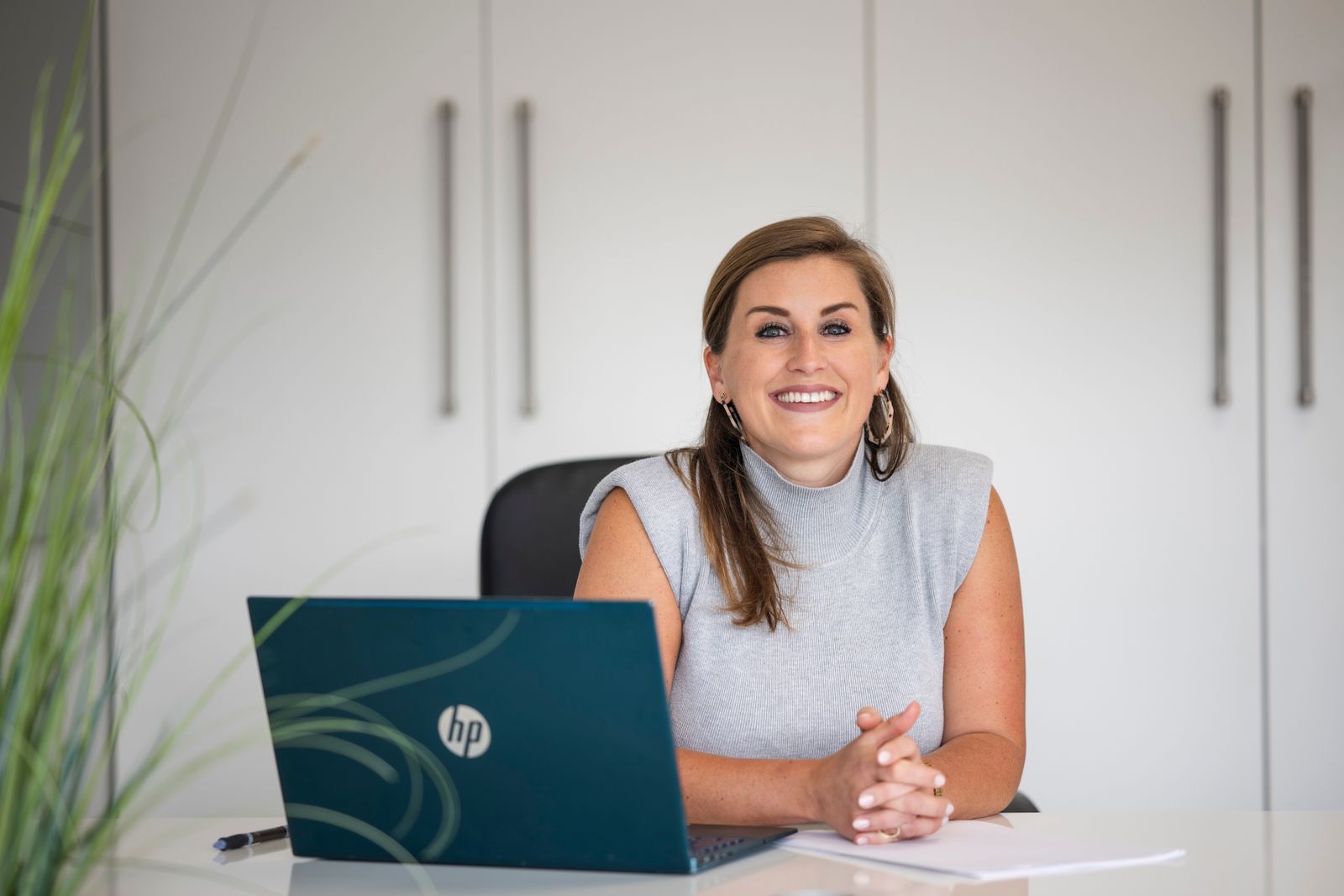 Over willen opgeven, vechten én telkens opnieuw beginnen in de Antwerpse schoonmaakwereld.