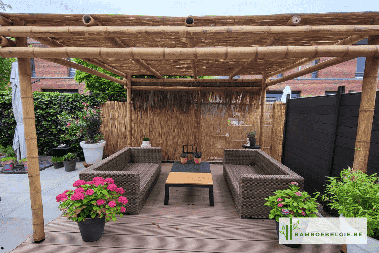 Bamboe Pergola van Guadua Palen op Terras