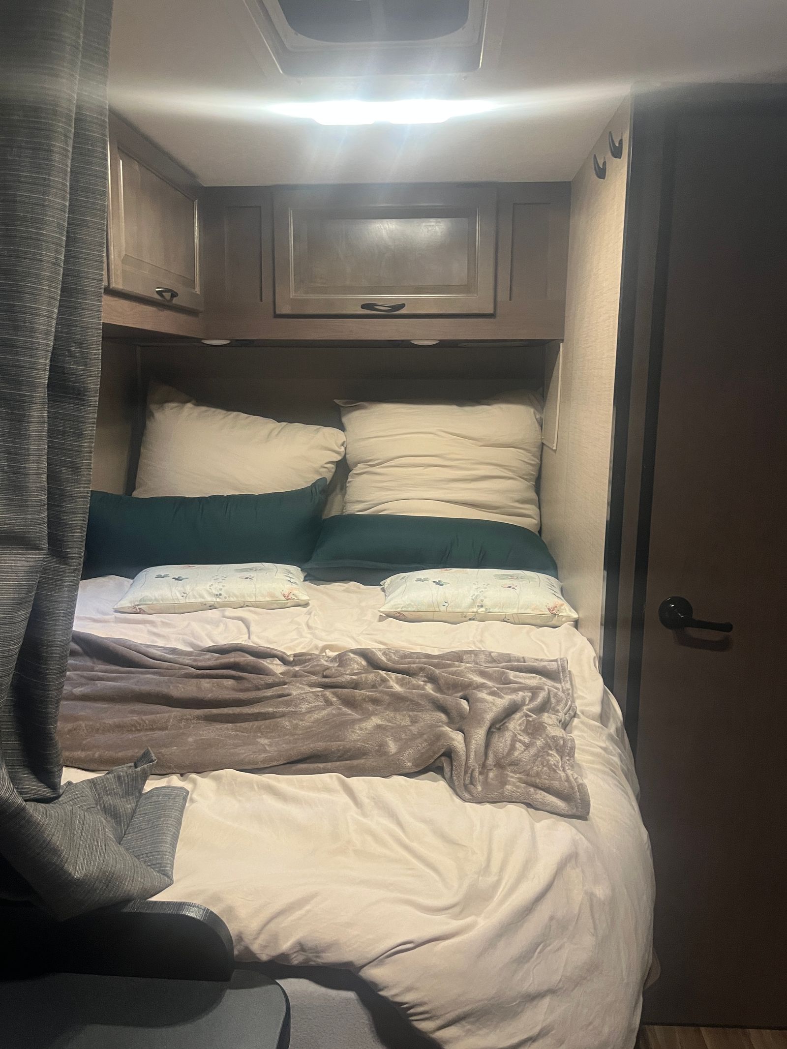 Camper 8.jpeg