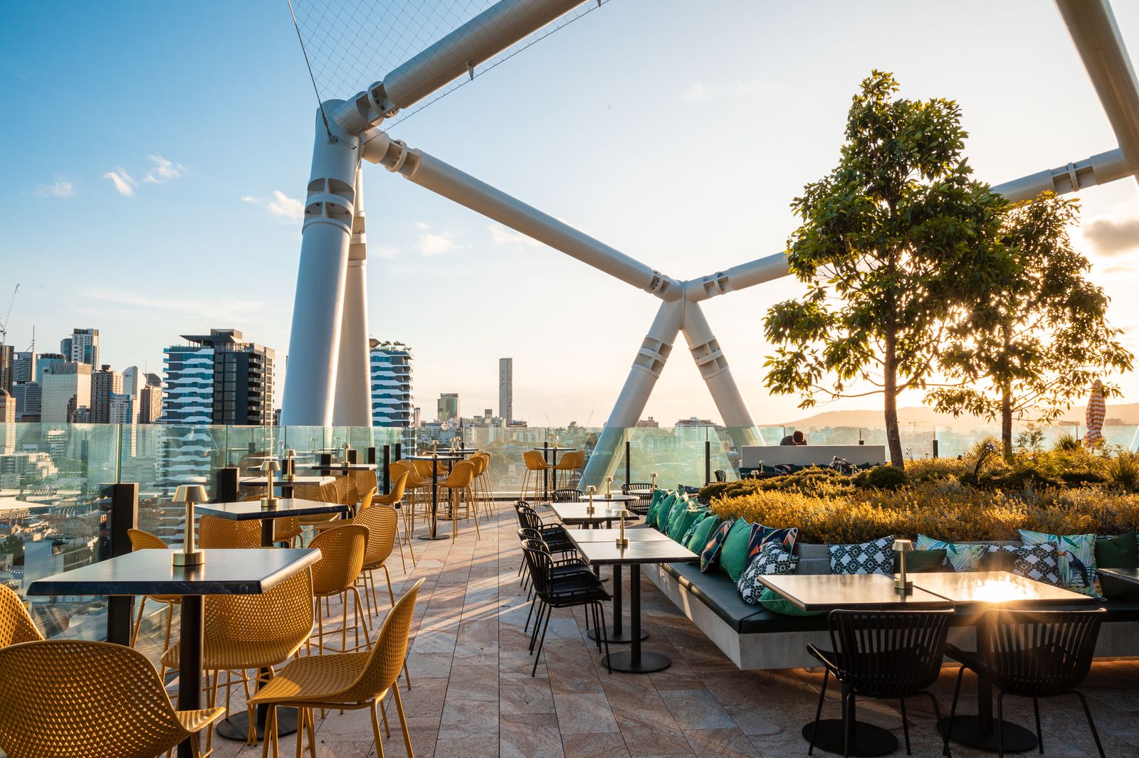 Glow & cocktails:&nbsp;Het ultieme Rooftop Event in Brussel