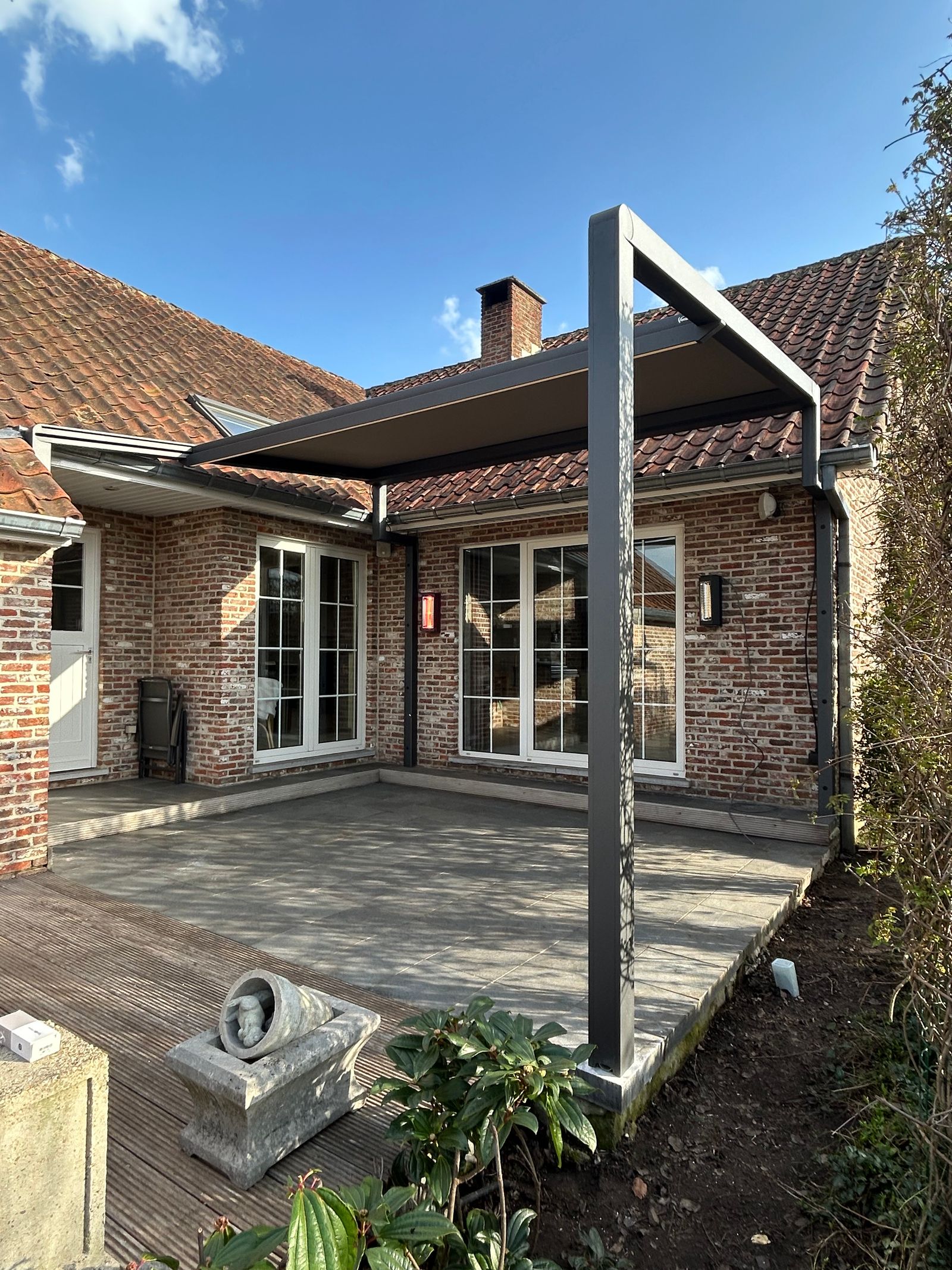 TUMBA pergola in Houthalen 450×388 op maat bij beperkte hoogte