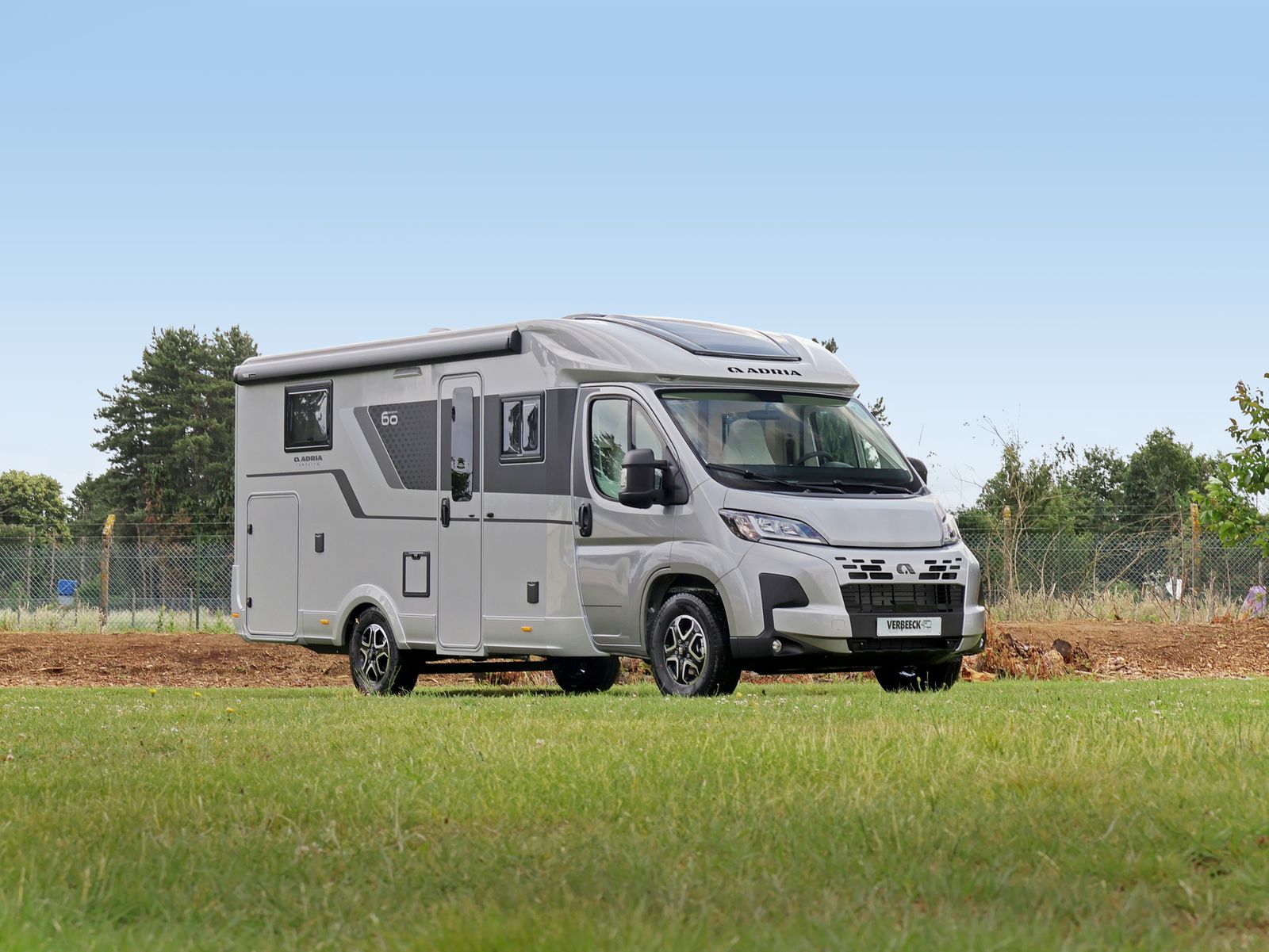 Adria Compact