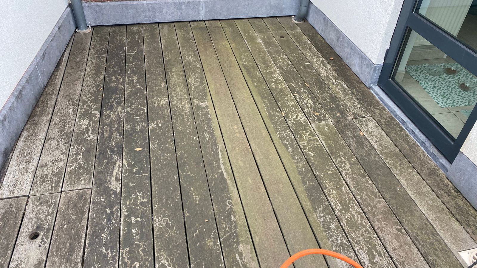 Opschuren van Ipe houten terras in Kessel-Lo