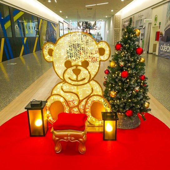 Kerstdecoratie-verlichte-beer-farington (4).jpg