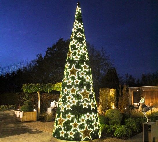 Kerstdecoratie-verlichte-hollywood-kerstboom-650cm (10).jpg