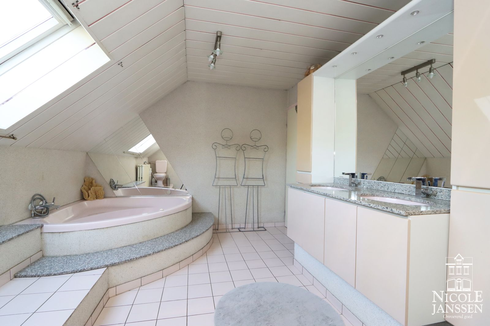 Nicole Janssen - huis te koop - Kleine Dijk 17 te Peer - badkamer.jpg