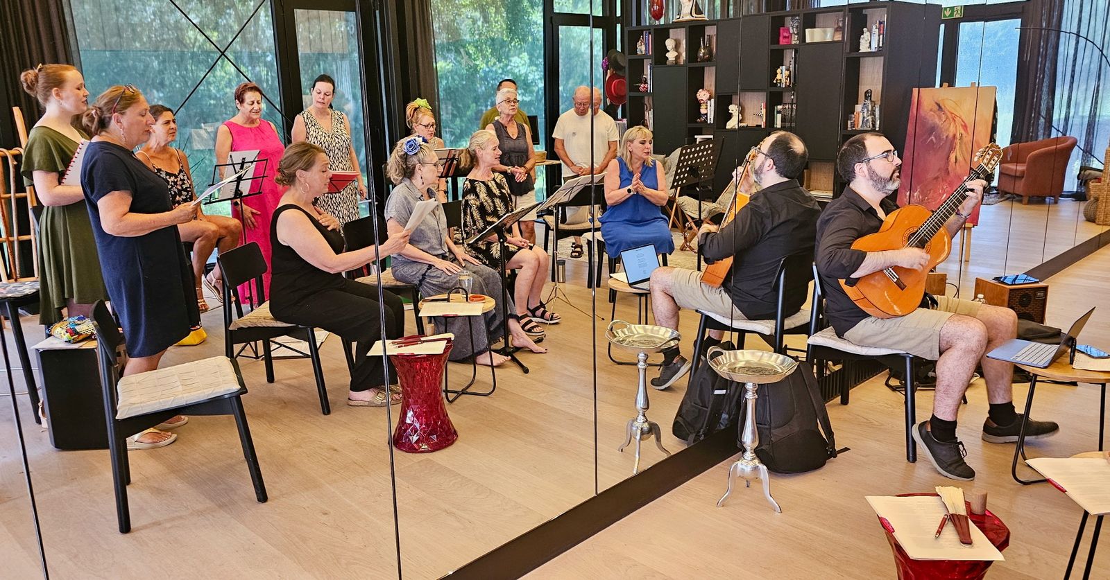 Een intense tweedaagse zangstage aan de Volmolen gaf de doorslag: David Sánchez is onze nieuwe koorleider en zangcoach — klik op de foto voor meer info over Savia Flamenca. (Foto: Andries de Nachtegaal)