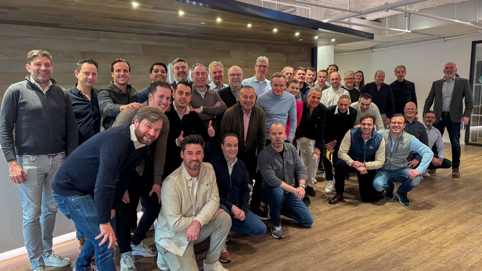 Met dank aan onze gewaardeerde klanten en sponsors (Cisco, HP, Newland, Cikam, VusionGroup, Extenda Retail en HSO) Met dank aan onze gewaardeerde klanten en sponsors (Cisco, HP, Newland, Cikam, VusionGroup, Extenda Retail en HSO)
