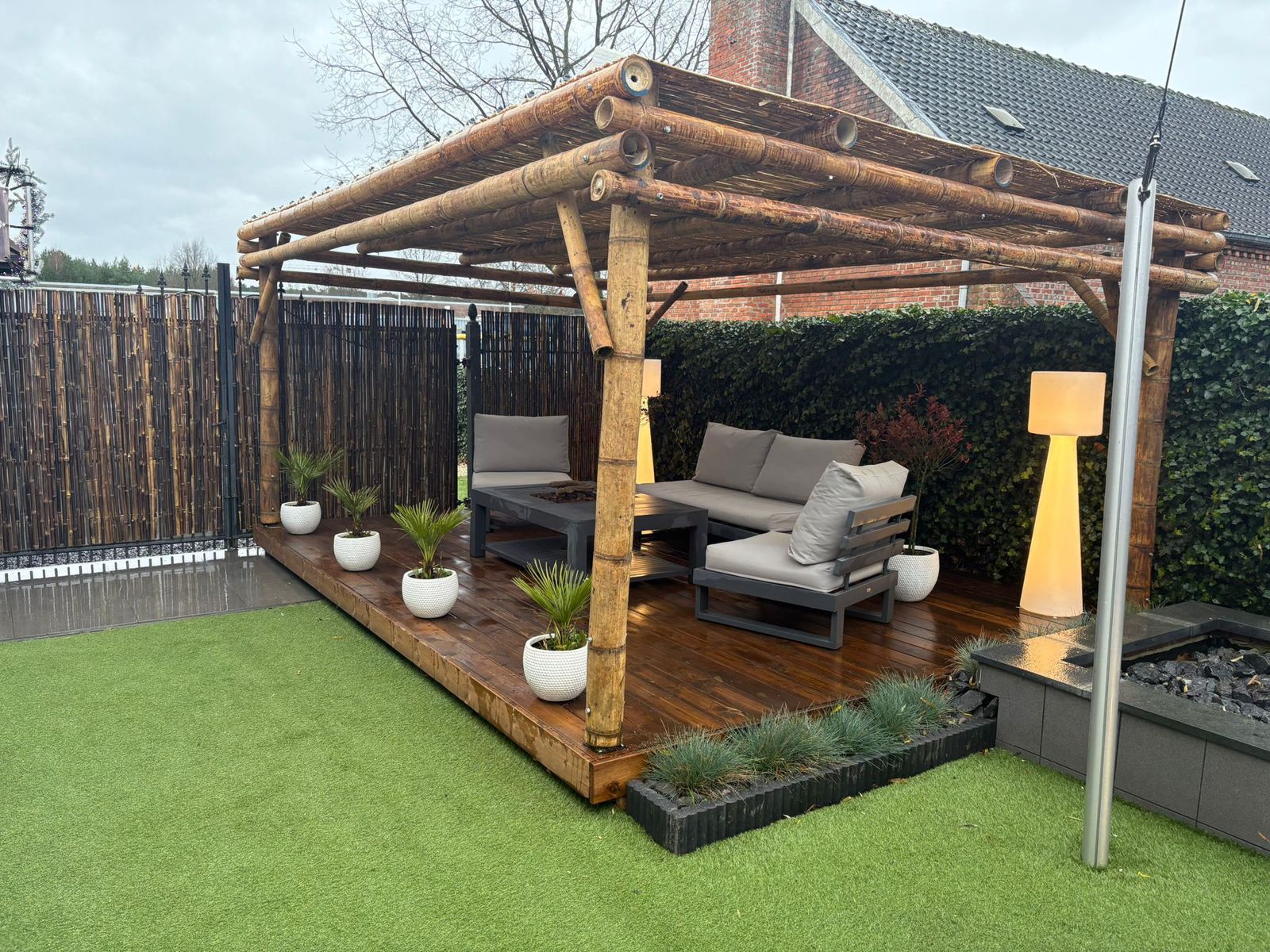 Bamboe pergola in je tuin plaatsen