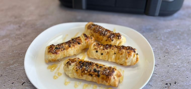 Fetasticks met furikake en honing