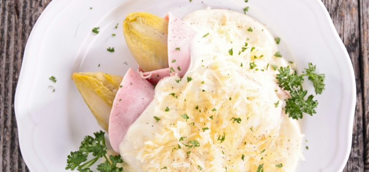 Witloofstronkjes met ham en kaas