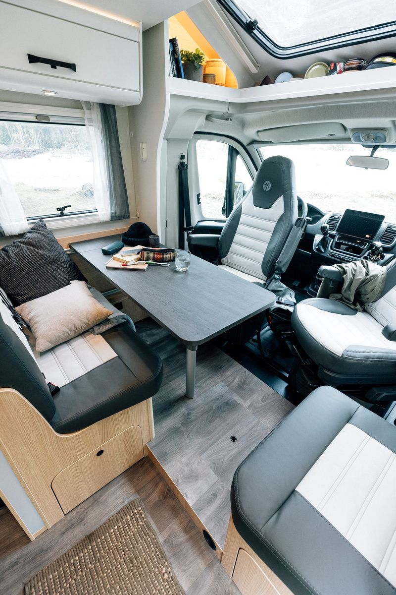 Sunlight T66S Adventure