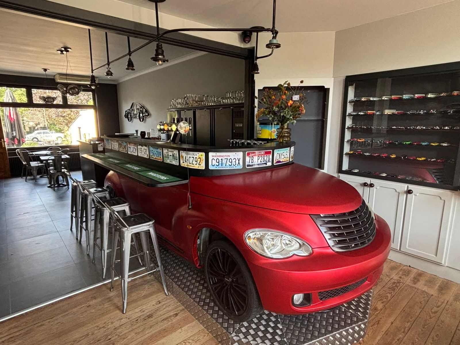 ☀️ Zomer in Peer gaat nog even door! 🚗🍹