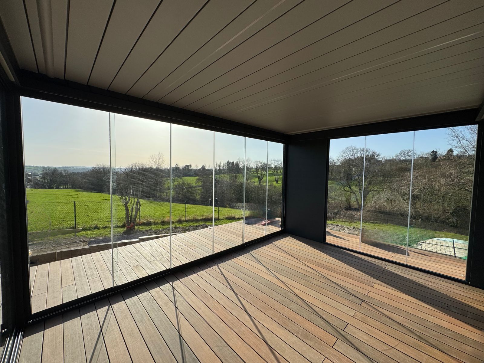 Wist u dat dit lamellendak tot 2 meter sneeuw op het dak kan dragen? 