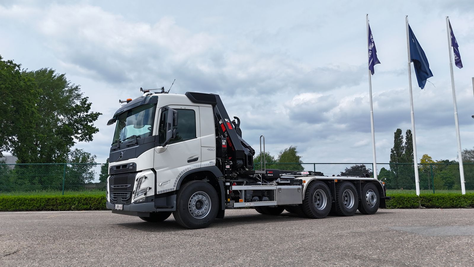 FM460 8X4 TRIDEM VOOR ENMI UIT MAASMECHELEN